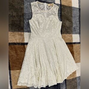 Elegant Lace Sleeveless Cream Dress